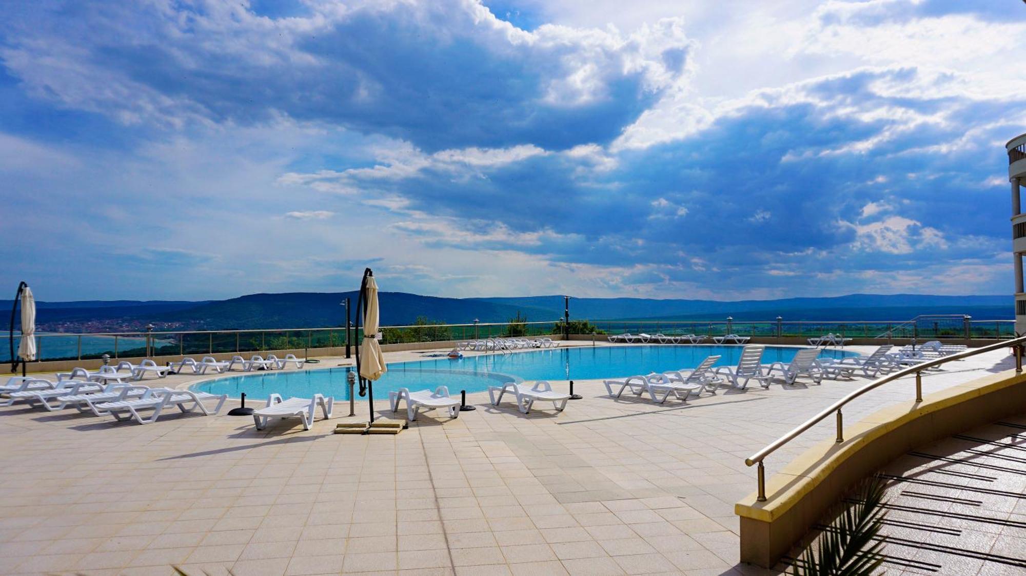 Апартаменти Сънбрийз - Sunbreeze Apartments Byala  Exterior foto