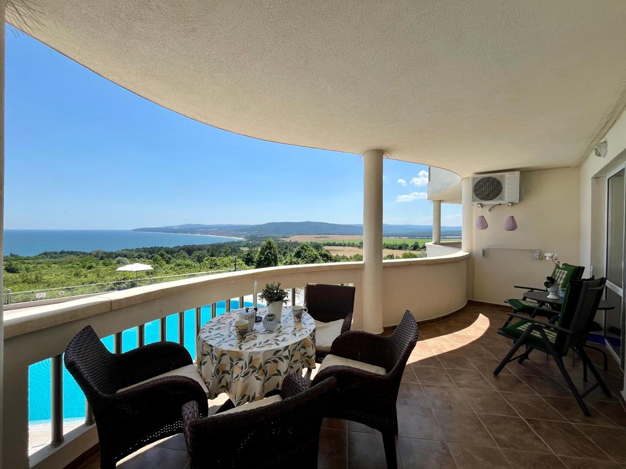 Апартаменти Сънбрийз - Sunbreeze Apartments Byala  Exterior foto
