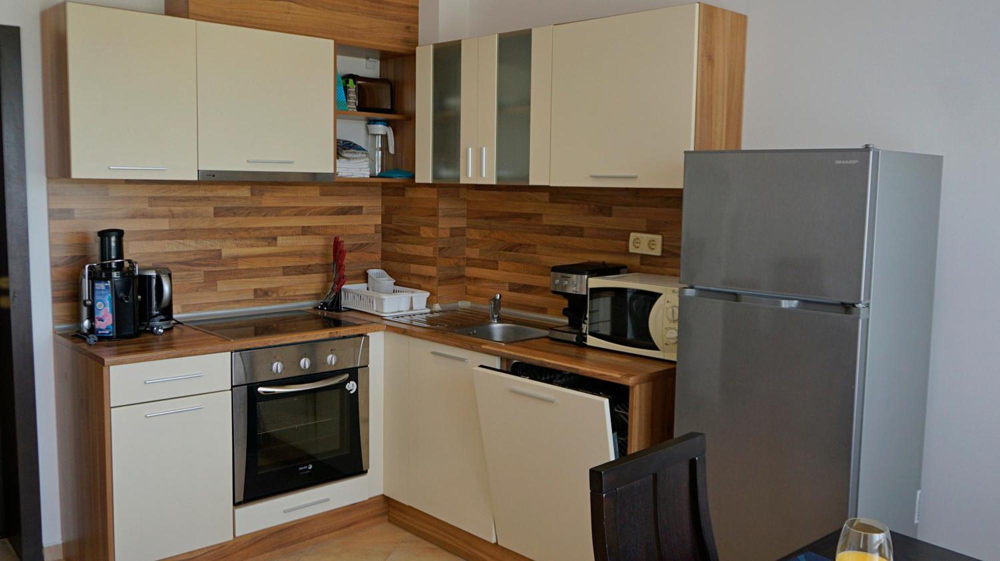 Апартаменти Сънбрийз - Sunbreeze Apartments Byala  Exterior foto