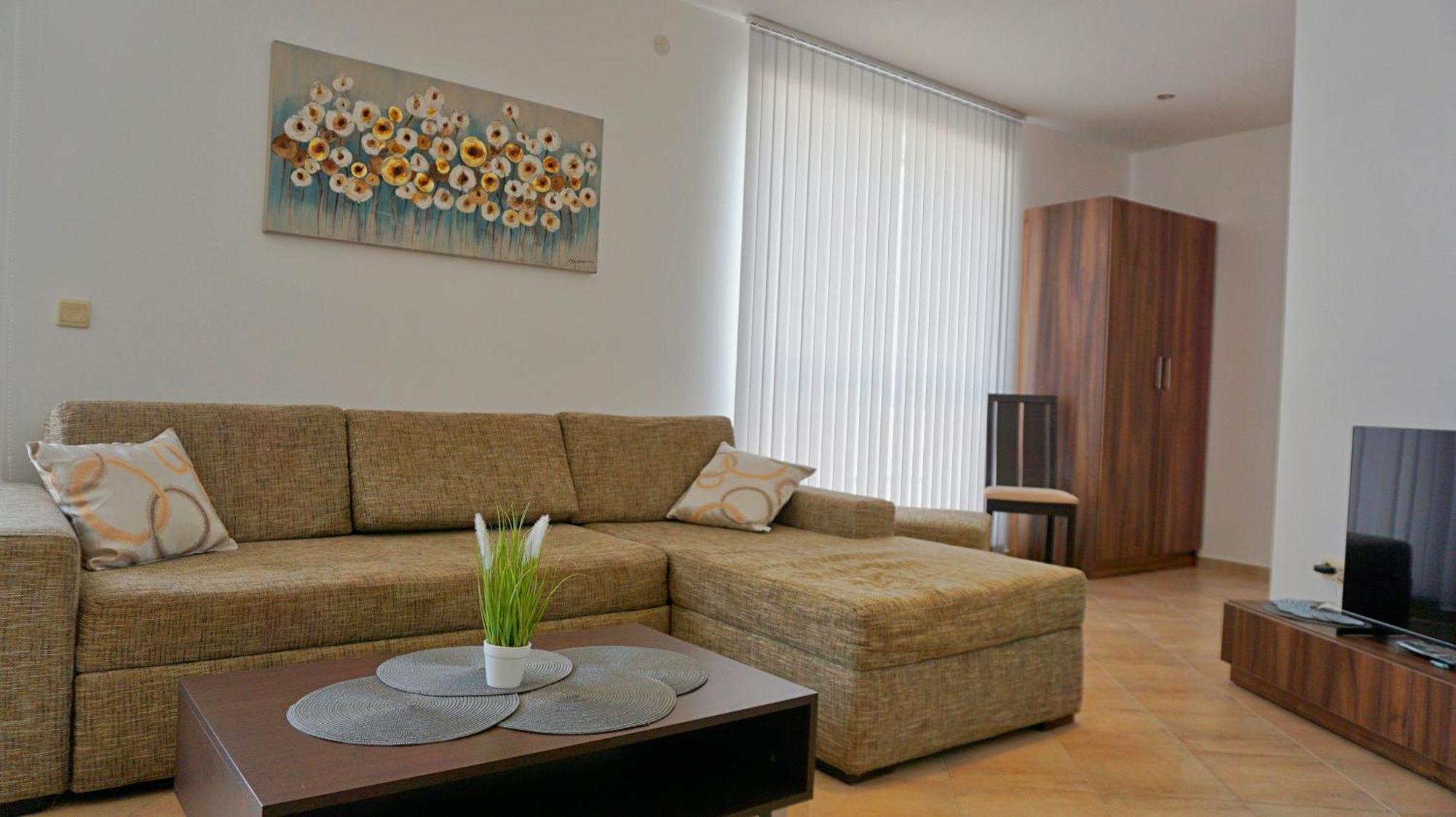 Апартаменти Сънбрийз - Sunbreeze Apartments Byala  Exterior foto